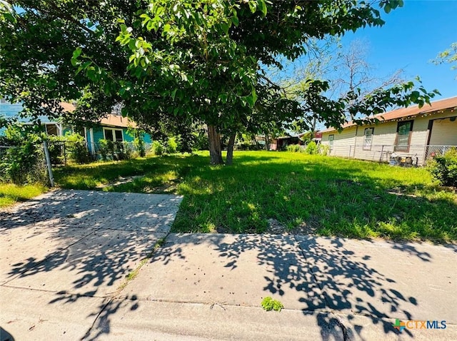 1420 N Guadalupe St, Seguin TX, 78155 land for sale