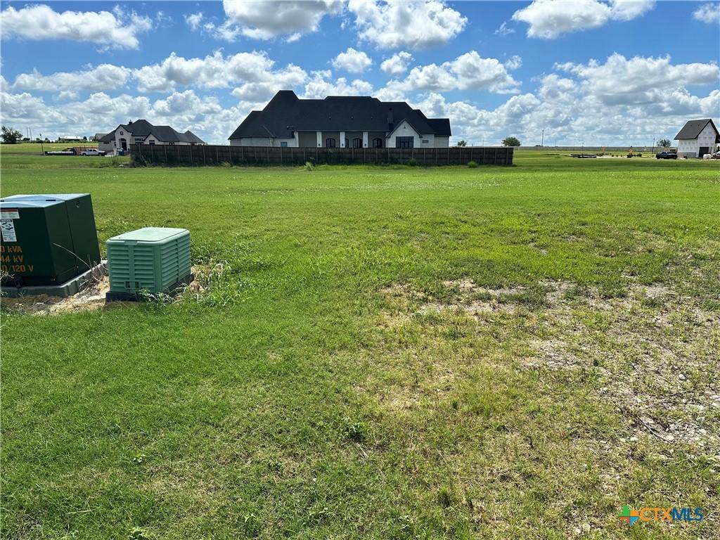 113 Sunflower St, Lorena, TX 76655 - photo 1