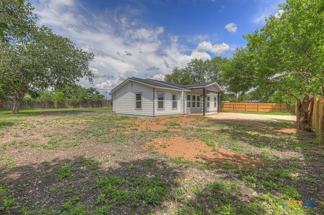 5073 Cedarside, San Marcos, TX 78666 - back of property with a fenced backyard