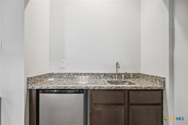 2516 Arno St, Harker Heights, TX 76548 - bathroom with vanity and a textured wall