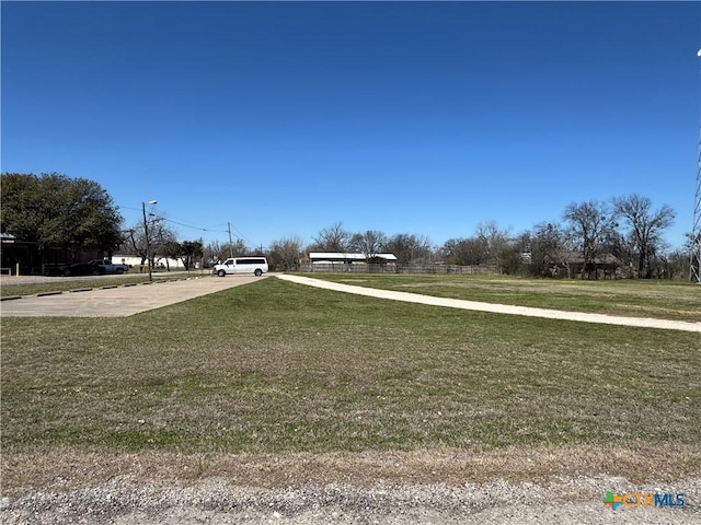 Listing photo 3 for Unk Elm Street, Lott TX 76656