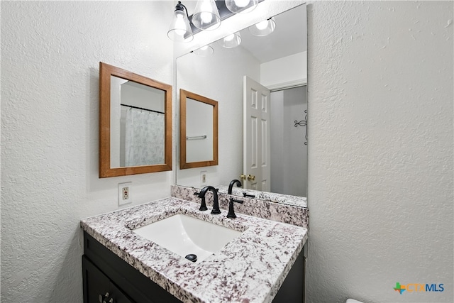 604 Totem Trl, Harker Heights, TX 76548 - full bath with a textured wall and vanity