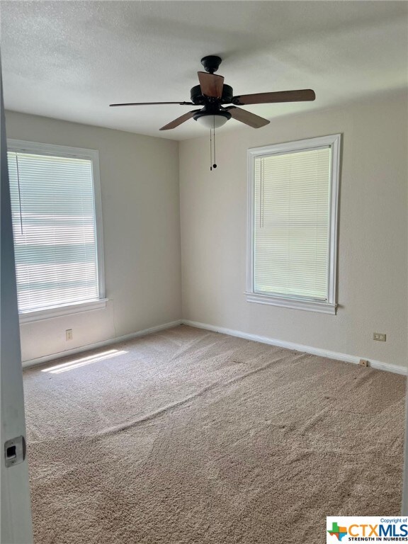 625 S Wells St, Edna, TX 77957 - photo 5