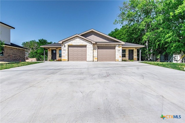 view of front of home featuring a garage