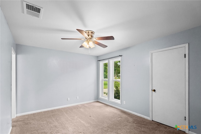 305 Berwick St, Victoria, TX 77904 - carpeted empty room featuring a ceiling fan and baseboards