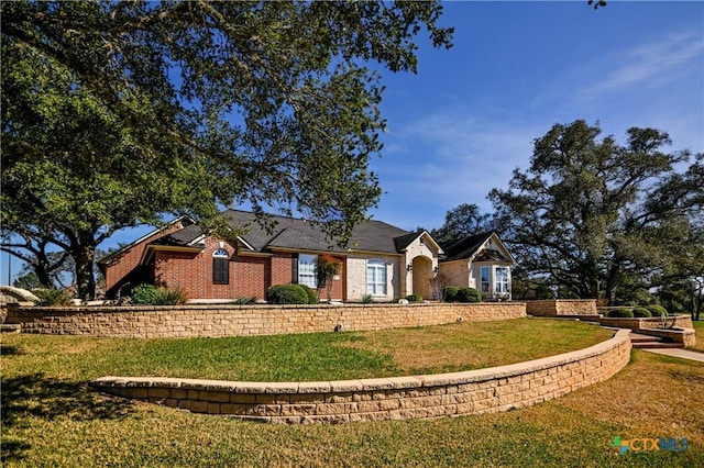 Listing photo 2 for 207 C L Duckett Dr, Cuero TX 77954