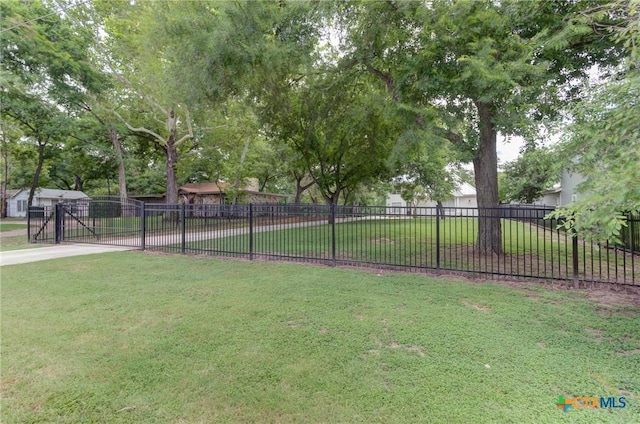 832 Albert St, New Braunfels, TX 78130 - photo 40
