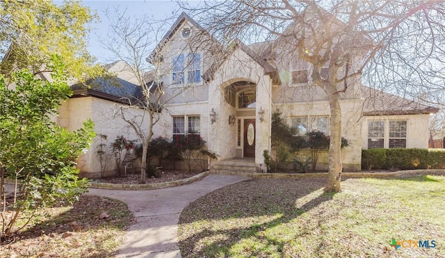 view of front of house featuring a front yard