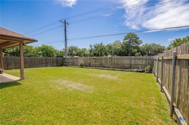 203 Terravista Trl, Victoria, TX 77904 - view of yard