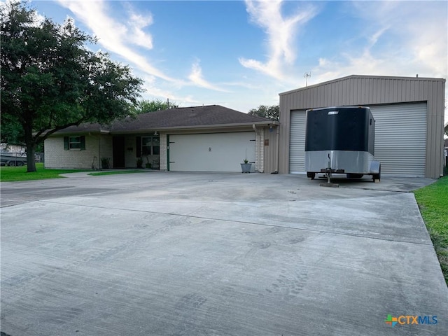 105 Brentwood Pl, Port Lavaca, TX 77979 - view of front of home with a garage