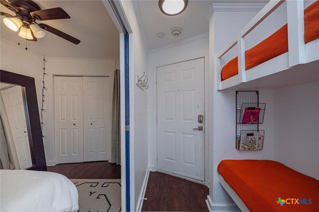3938 Surfside Blvd Unit 3116, Corpus Christi, TX 78402 - bedroom with wood finished floors, crown molding, a closet, baseboards, and ceiling fan