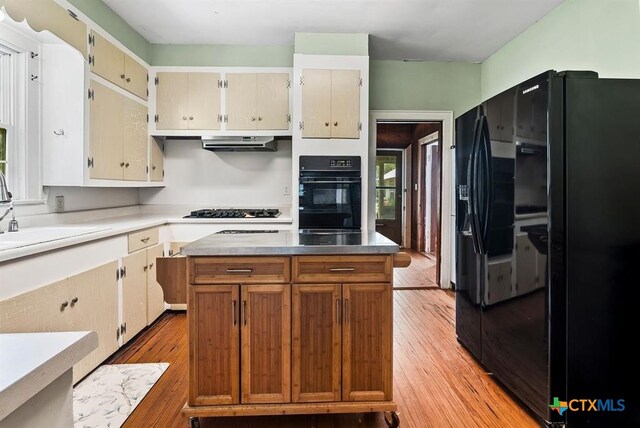 186 El Paso St, Mc Dade, TX 78650 - photo 24