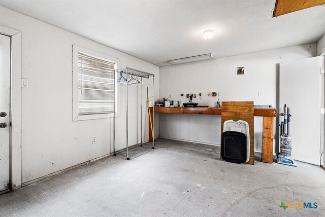 186 El Paso St, Mc Dade, TX 78650 - photo 27
