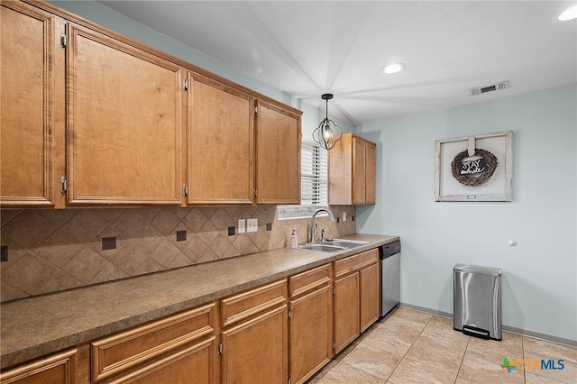kitchen with a sink, dishwasher, recessed lighting, decorative backsplash, and visible vents