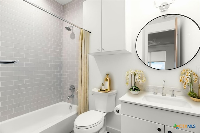 1208 N Academy Ave Unit 3203, New Braunfels, TX 78130 - full bath featuring shower / tub combo with curtain, toilet, and vanity