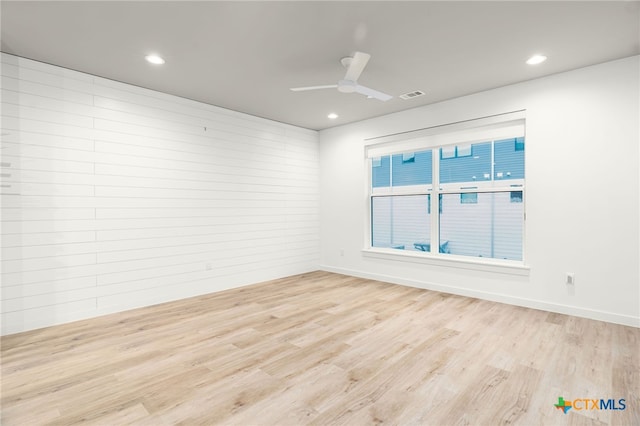 1208 N Academy Ave Unit 3203, New Braunfels, TX 78130 - spare room featuring wood finished floors, recessed lighting, and a ceiling fan