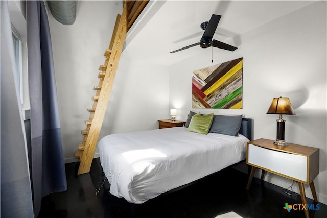 bedroom featuring ceiling fan