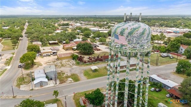 1140 N Hackberry Ave, Luling, TX 78648