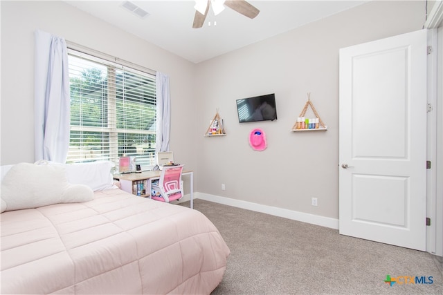 bedroom with carpet flooring and ceiling fan