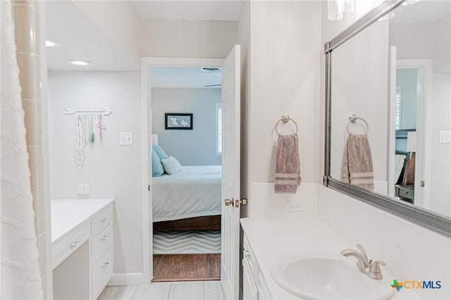 401 Hampshire St, Victoria, TX 77904 - bathroom with ensuite bathroom and vanity