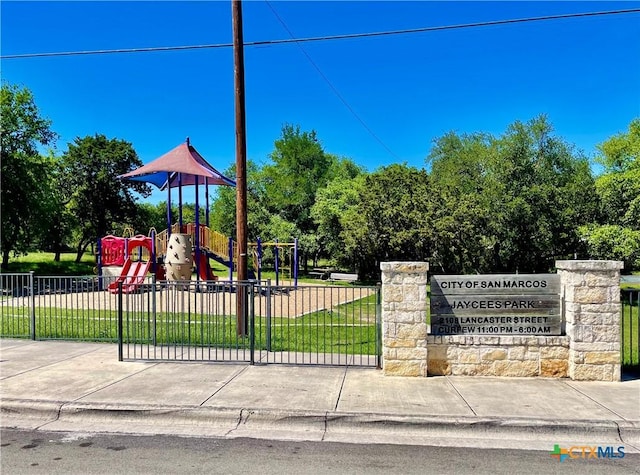 1715 Ramona Cir, San Marcos, TX 78666 - exterior space