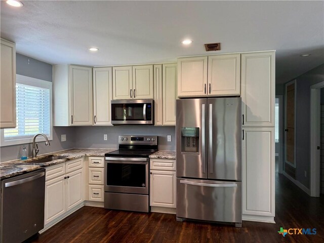 1546 Green Hill Dr, Canyon Lake, TX 78133 - photo 4