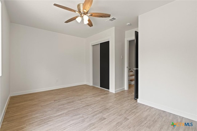 910 Cliffside Dr, Harker Heights, TX 76548 - unfurnished bedroom with light wood-style floors, baseboards, a closet, and ceiling fan
