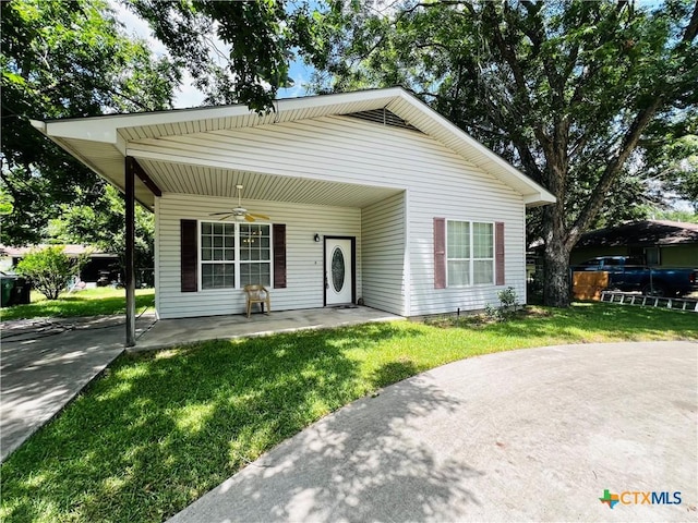 208 E 20th St, Cameron, TX 76520 - photo 1