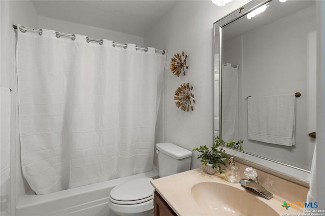 300 Ridge Crest Dr, Seguin, TX 78155 - bathroom with vanity, toilet, and shower / tub combo