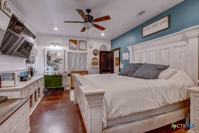 bedroom featuring visible vents, recessed lighting, and ceiling fan