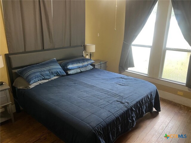 408 Hubbard St, Yoakum, TX 77995 - photo 16