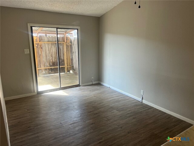 212 Versailles St, Victoria, TX 77904 - photo 5