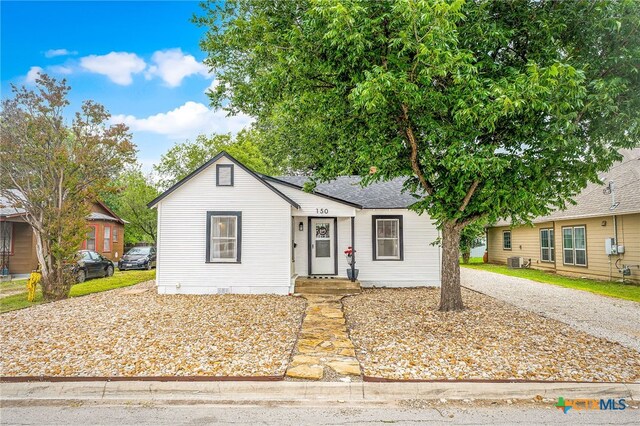 150 W Faust St, New Braunfels, TX 78130 - photo 9