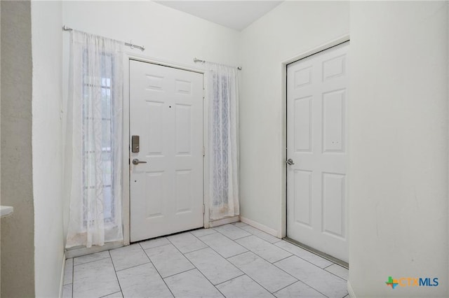 2991 Lakeview E Dr, Ingleside, TX 78362 - view of foyer entrance
