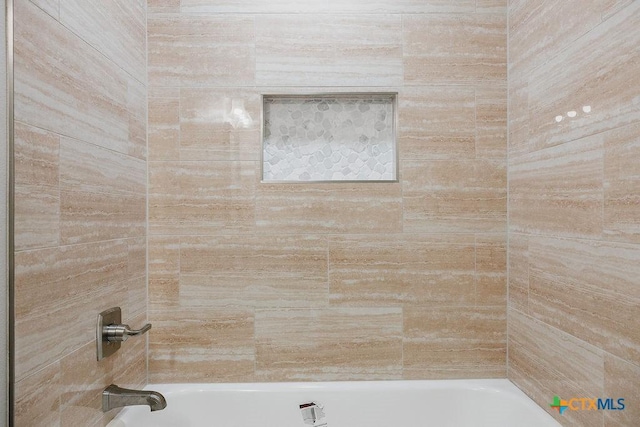 801 E Morgan Ave, Cuero, TX 77954 - full bath featuring bathtub / shower combination