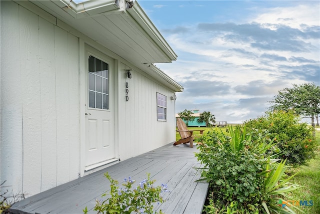 890 N Quail Run Ave, Port Lavaca, TX 77979 - view of wooden deck