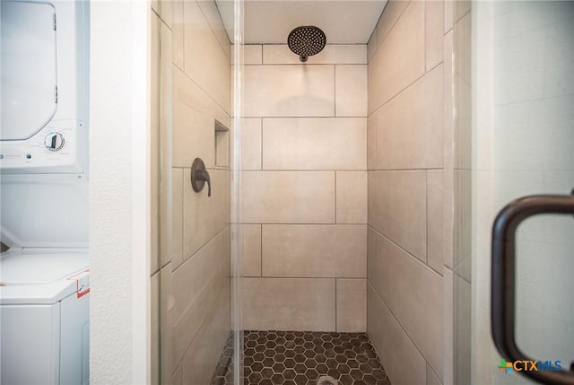 1707 N Ocean Dr, Port Lavaca, TX 77979 - bathroom with a stall shower