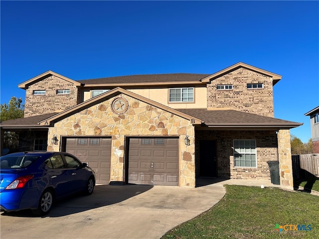 view of front facade with a front lawn