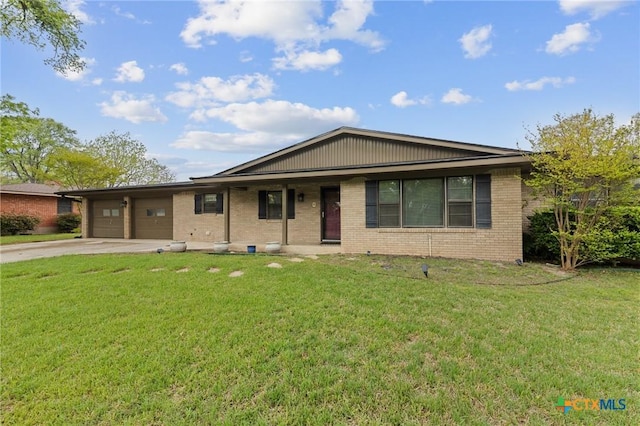 3610 Sierra Blanca Blvd, Temple, TX 76502 - ranch-style house featuring an attached garage, concrete driveway, a front lawn, brick siding, and a porch