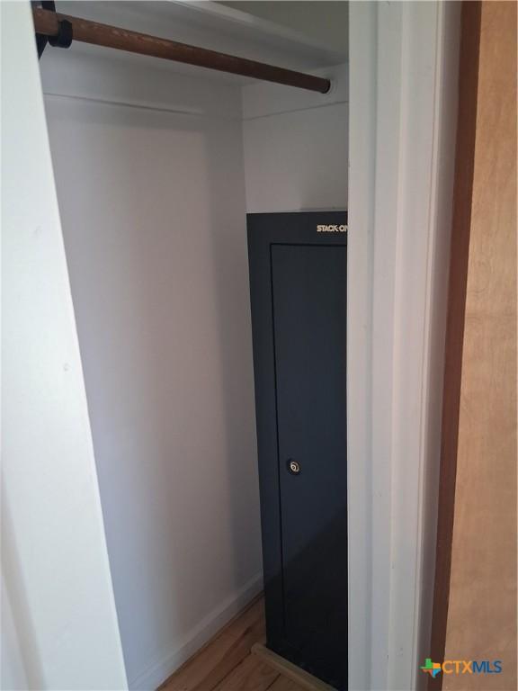 1837 Colleen Dr, Canyon Lake, TX 78133 - view of closet