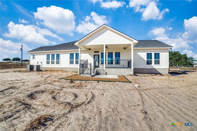 view of front of home with a porch and ceiling fan