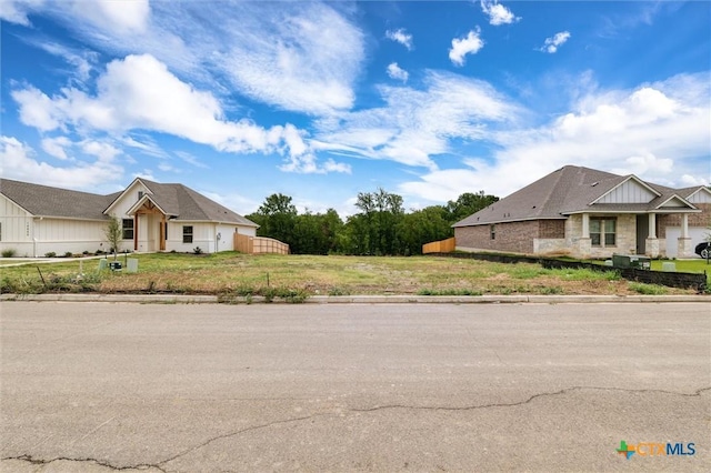 10804 Granada Dr, Waco, TX 76708