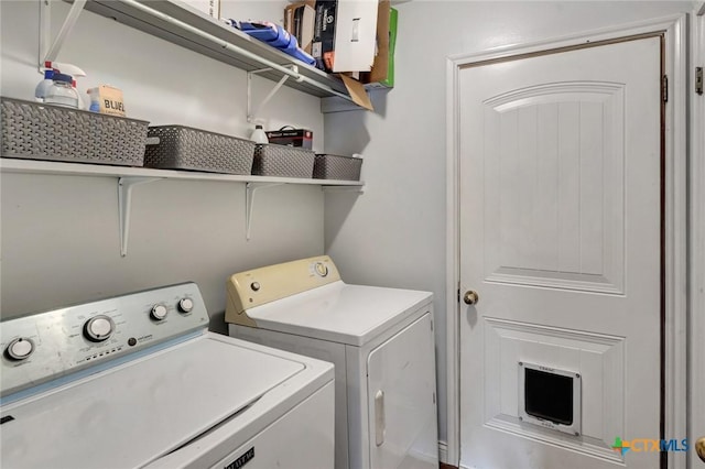 104 Majestic Ln, Victoria, TX 77904 - laundry area with washing machine and dryer