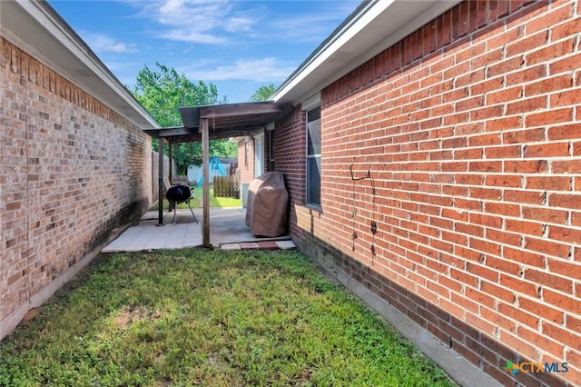 104 Majestic Ln, Victoria, TX 77904 - view of yard with a patio