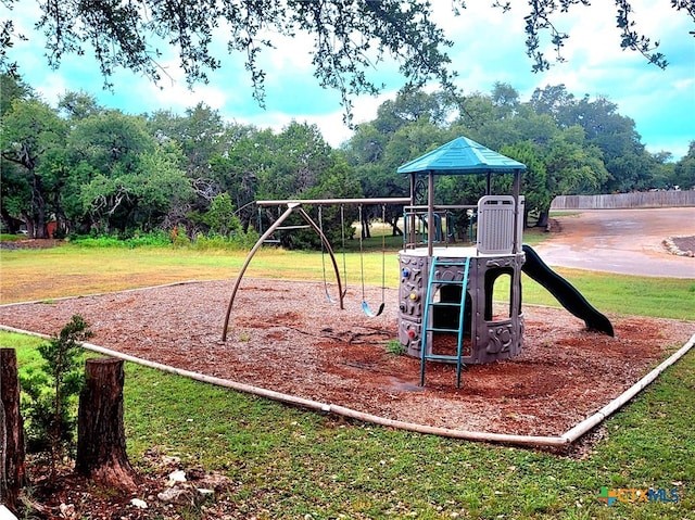 1110 Twin Deer Ln, Canyon Lake, TX 78133 - community play area featuring a yard
