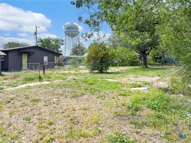 729 Schuessler St, Seguin, TX 78155