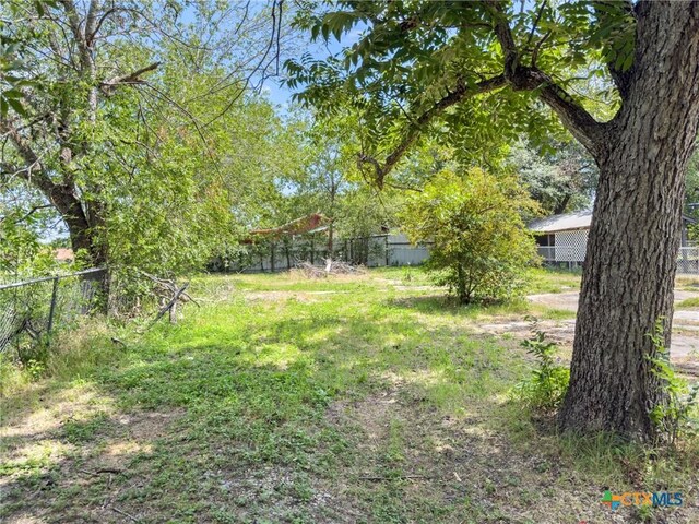 729 Schuessler St, Seguin, TX 78155