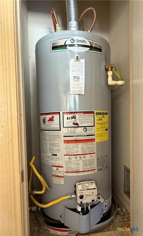 1828 Winchester Dr, Temple, TX 76502 - utilities with water heater