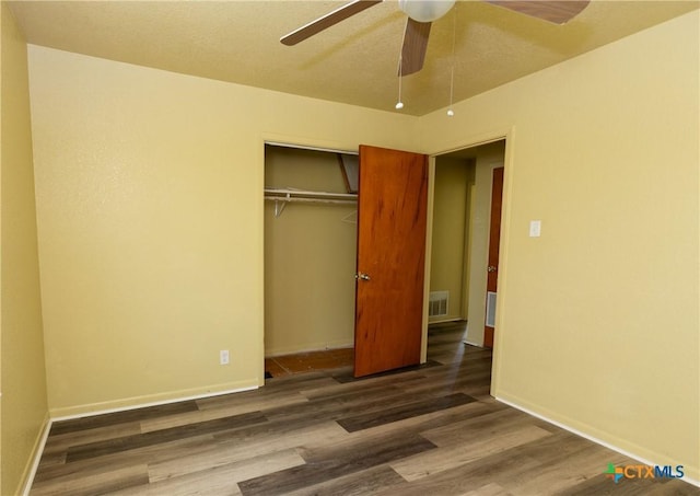 3003 Zephyr Rd, Killeen, TX 76543 - unfurnished bedroom with wood finished floors, a closet, and ceiling fan