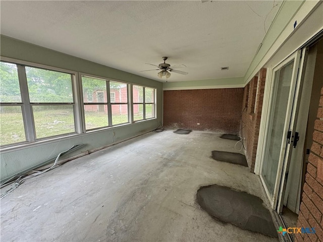 102 E Victory Ave, Temple, TX 76501 - unfurnished sunroom with ceiling fan